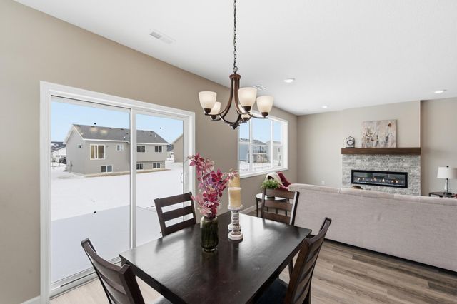 1423 Victory Lane NE, Isanti, MN 55040