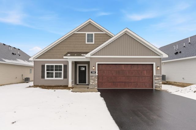 1423 Victory Lane NE, Isanti, MN 55040