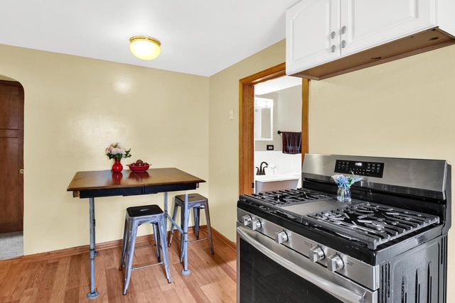 802 S 90th STREET, West Allis, WI 53214