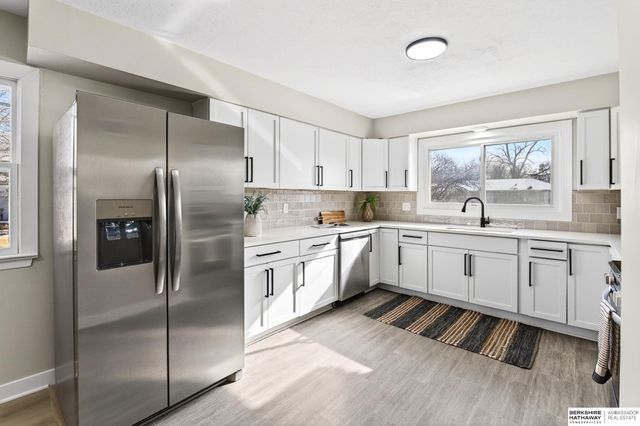 5610 Seward Street, Omaha, NE 68104