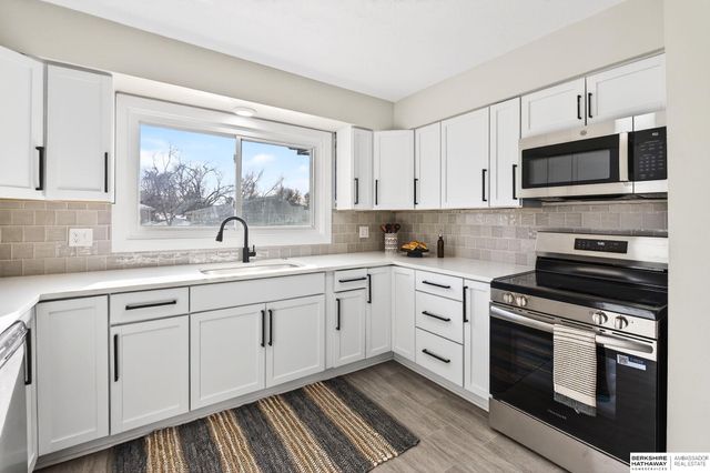 5610 Seward Street, Omaha, NE 68104