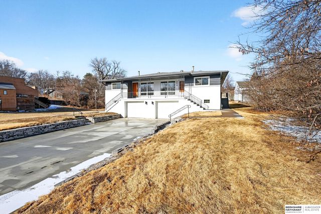 5610 Seward Street, Omaha, NE 68104