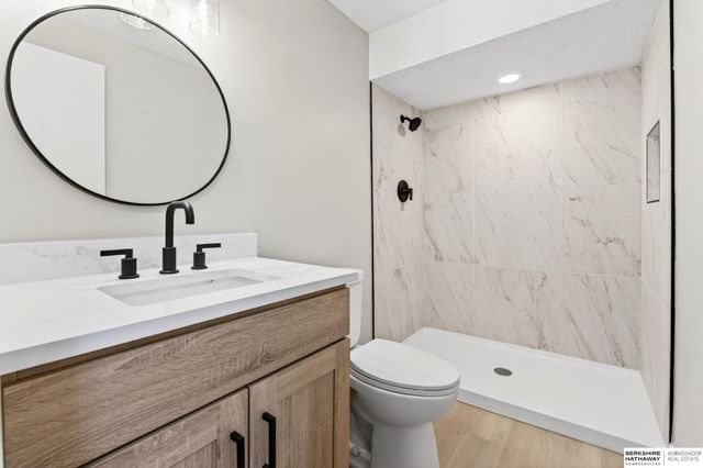 5610 Seward Street, Omaha, NE 68104