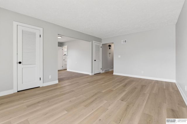 5610 Seward Street, Omaha, NE 68104