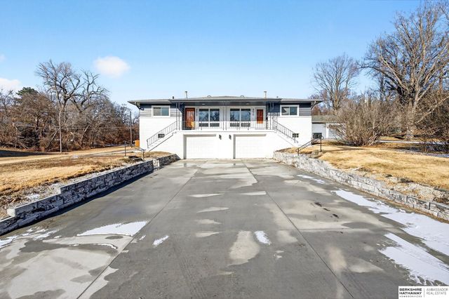 5610 Seward Street, Omaha, NE 68104