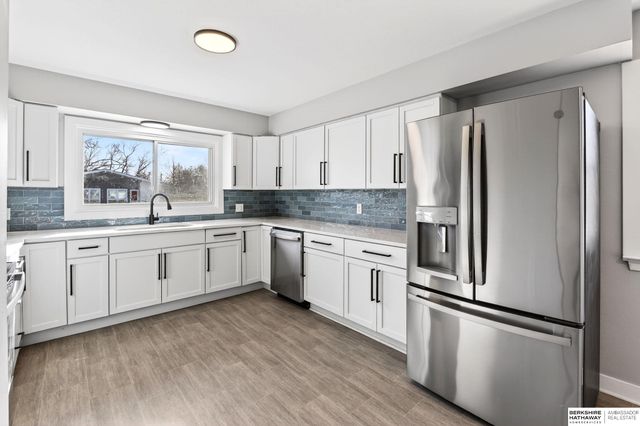 5610 Seward Street, Omaha, NE 68104