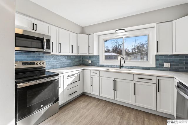 5610 Seward Street, Omaha, NE 68104