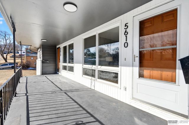 5610 Seward Street, Omaha, NE 68104