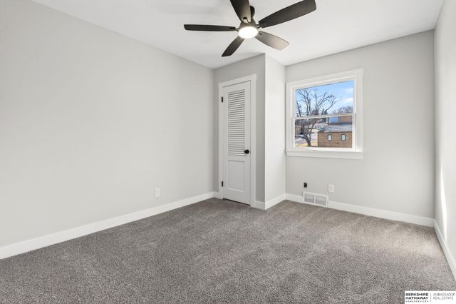 5610 Seward Street, Omaha, NE 68104