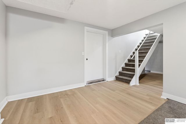 5610 Seward Street, Omaha, NE 68104