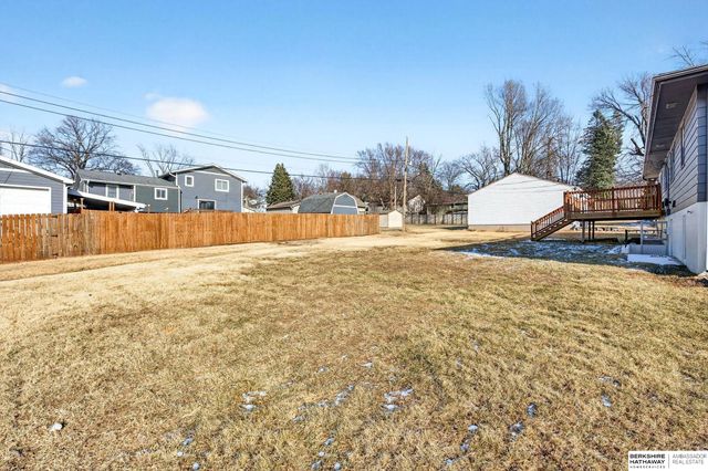 5610 Seward Street, Omaha, NE 68104