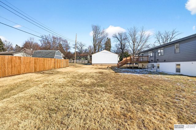 5610 Seward Street, Omaha, NE 68104