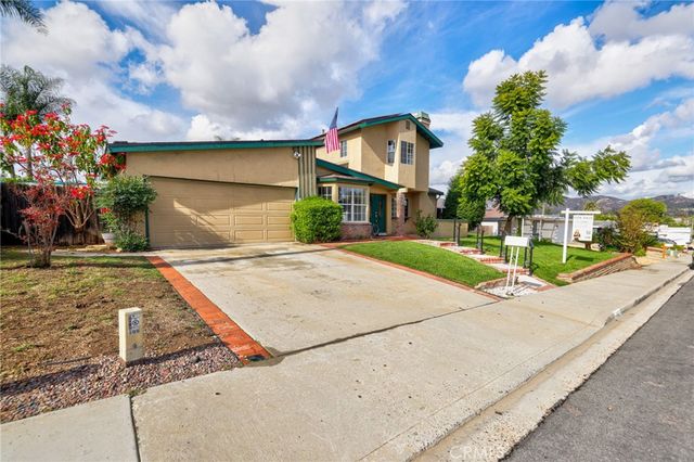 586 Tam O Shanter, San Marcos, CA 92069