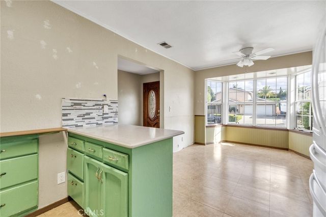 586 Tam O Shanter, San Marcos, CA 92069