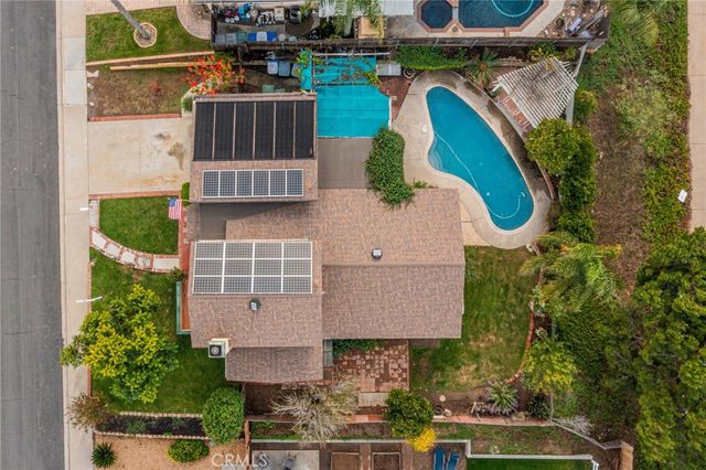 586 Tam O Shanter, San Marcos, CA 92069