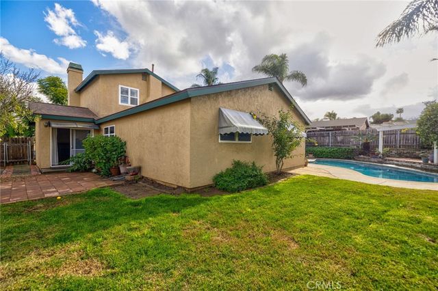 586 Tam O Shanter, San Marcos, CA 92069