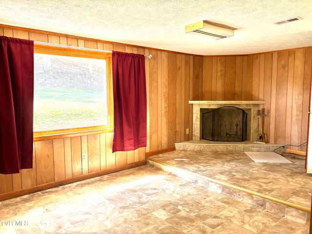 1820 Pine Orchard Road, Butler, TN 37640
