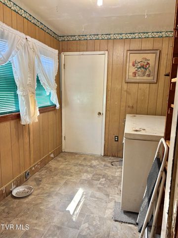 1820 Pine Orchard Road, Butler, TN 37640
