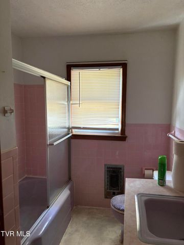 1820 Pine Orchard Road, Butler, TN 37640