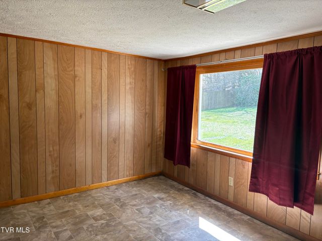 1820 Pine Orchard Road, Butler, TN 37640