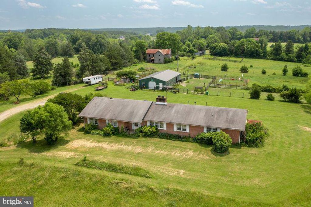 19484 WOODLAWN FARM DR, Orange, VA 22960