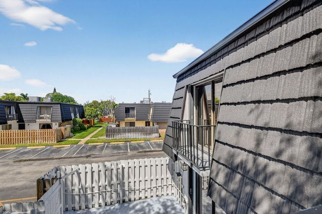 320 Woodland Road, Palm Springs, FL 33461