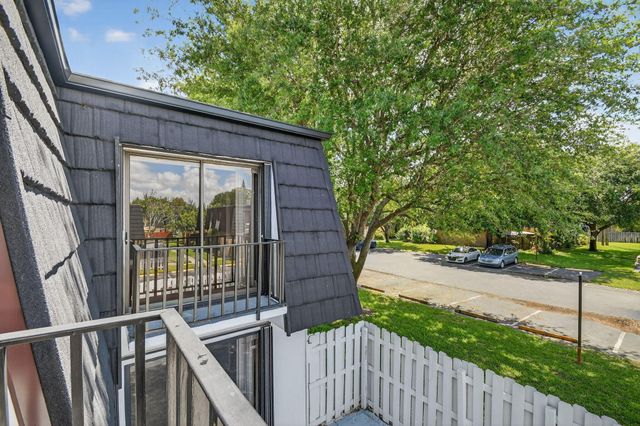 320 Woodland Road, Palm Springs, FL 33461