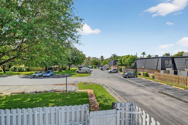 320 Woodland Road, Palm Springs, FL 33461