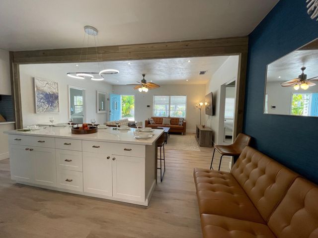 220 N 9th Ave Avenue N, Lake Worth Beach, FL 33460