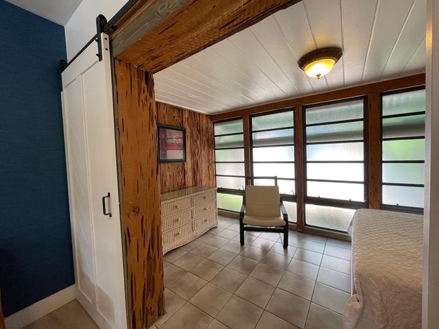 220 N 9th Ave Avenue N, Lake Worth Beach, FL 33460