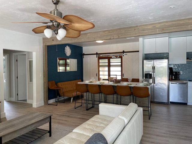 220 N 9th Ave Avenue N, Lake Worth Beach, FL 33460