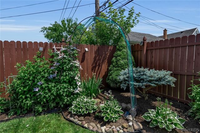 409 Northwood Drive, Tonawanda, NY 14223