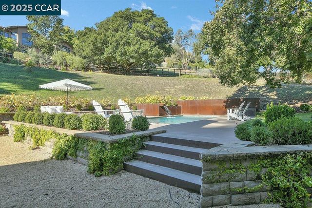 1751 Reliez Valley Road, Lafayette, CA 94549