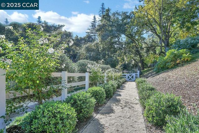 1751 Reliez Valley Road, Lafayette, CA 94549