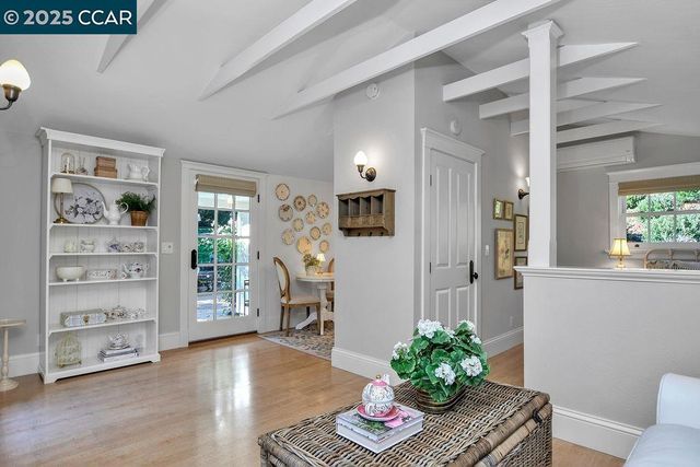 1751 Reliez Valley Road, Lafayette, CA 94549