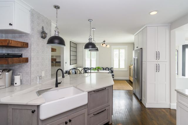 56 Curve Street, Wellesley, MA 02482