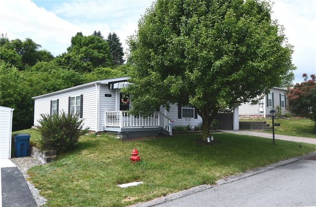 16 Northridge Cir, Robinson Twp, PA 15106