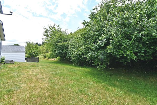 16 Northridge Cir, Robinson Twp, PA 15106