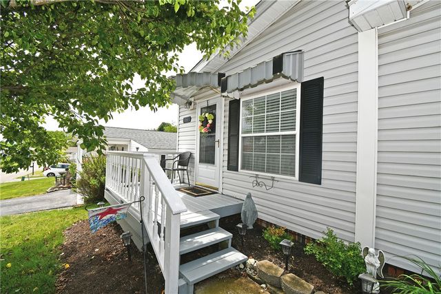 16 Northridge Cir, Robinson Twp, PA 15106