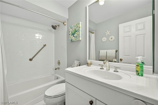 3111 Boca Ciega DR, Naples, FL 34112