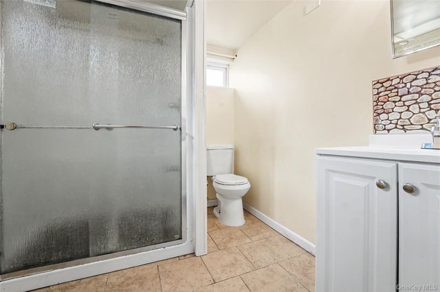 206 Hunnewell Avenue, Elmont, NY 11003