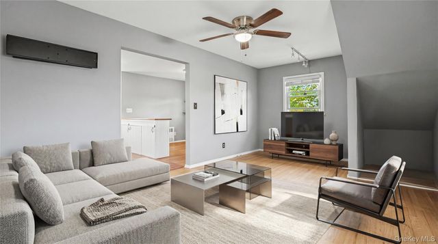 206 Hunnewell Avenue, Elmont, NY 11003