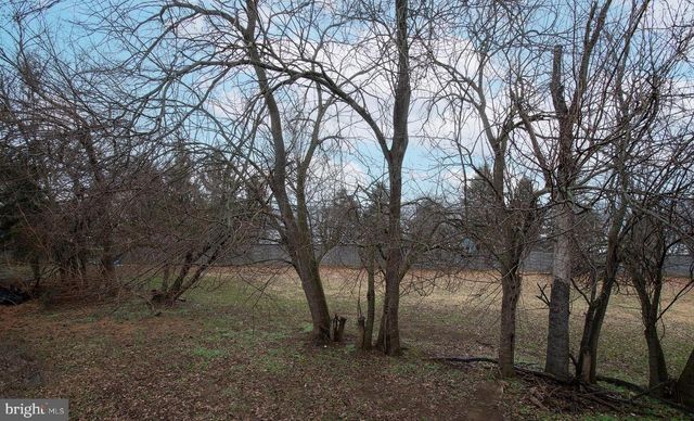 605 A W NORTH AVE, Palmyra, PA 17078