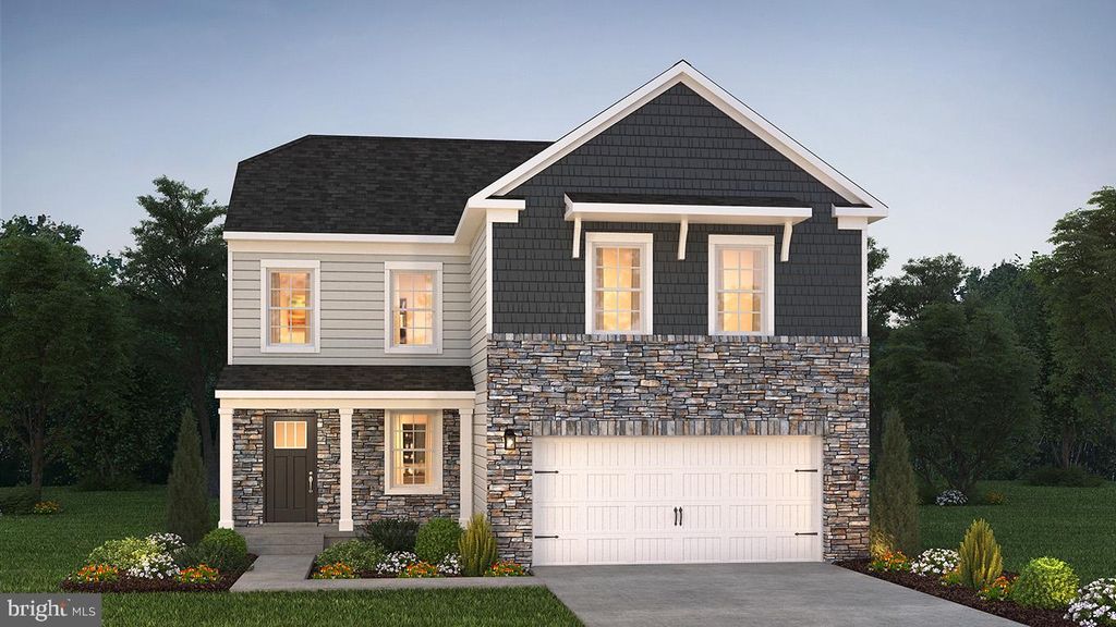 105 CHRISTINA DR, York, PA 17404