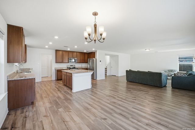 11331 Edelweiss, San Antonio, TX 78245