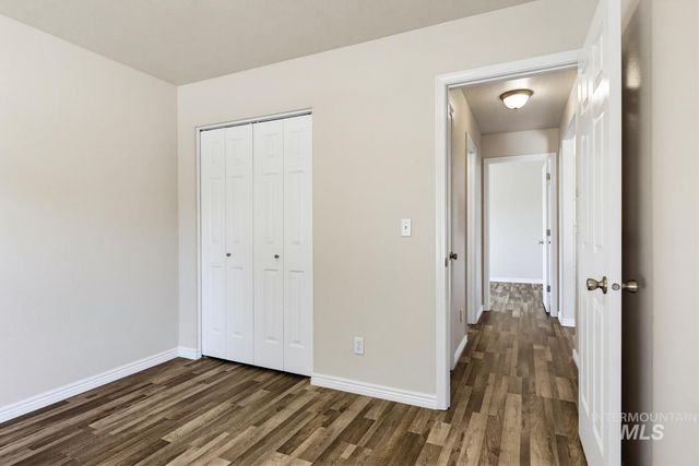8243 W Pamela St, Garden City, ID 83714
