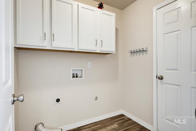 8243 W Pamela St, Garden City, ID 83714