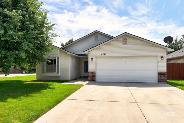 8243 W Pamela St, Garden City, ID 83714