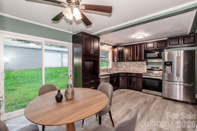 1317 Meadowbrook Circle, Salisbury, NC 28144