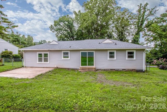 1317 Meadowbrook Circle, Salisbury, NC 28144